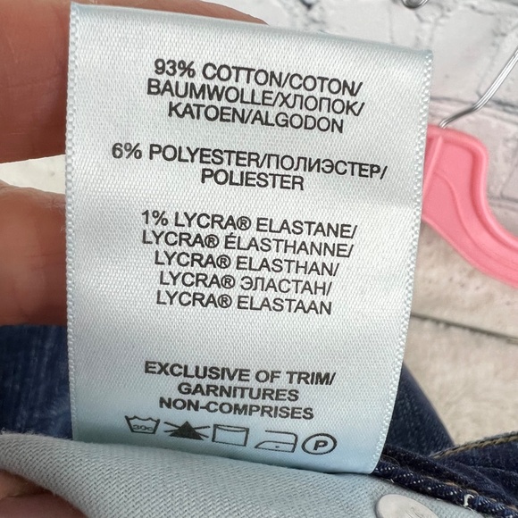 NWT🤩|•SILVER JEANS•| 'Boyfriend Short' Mid Rise Cuffed Stretch Jean Short Sz 30 - Picture 8 of 11